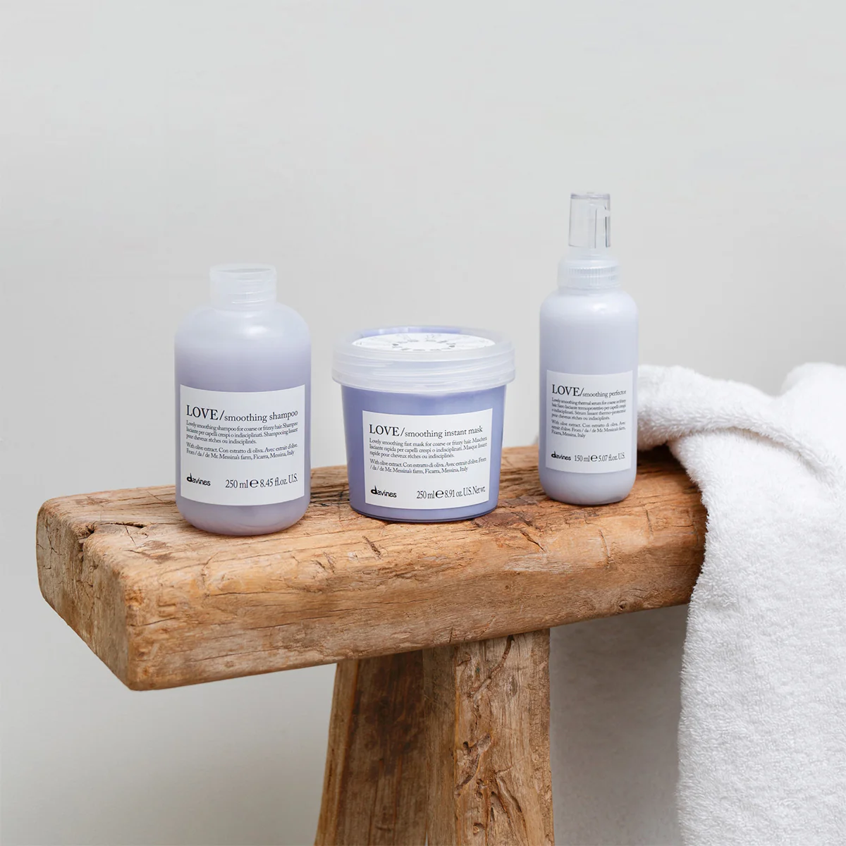 Маска для разглаживания завитка - Davines Essential Haircare Love Smoothing Instant Mask 