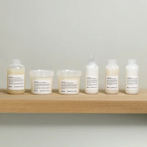 Шампунь для усиления завитка - Davines Essential Haircare Love Curl Shampoo